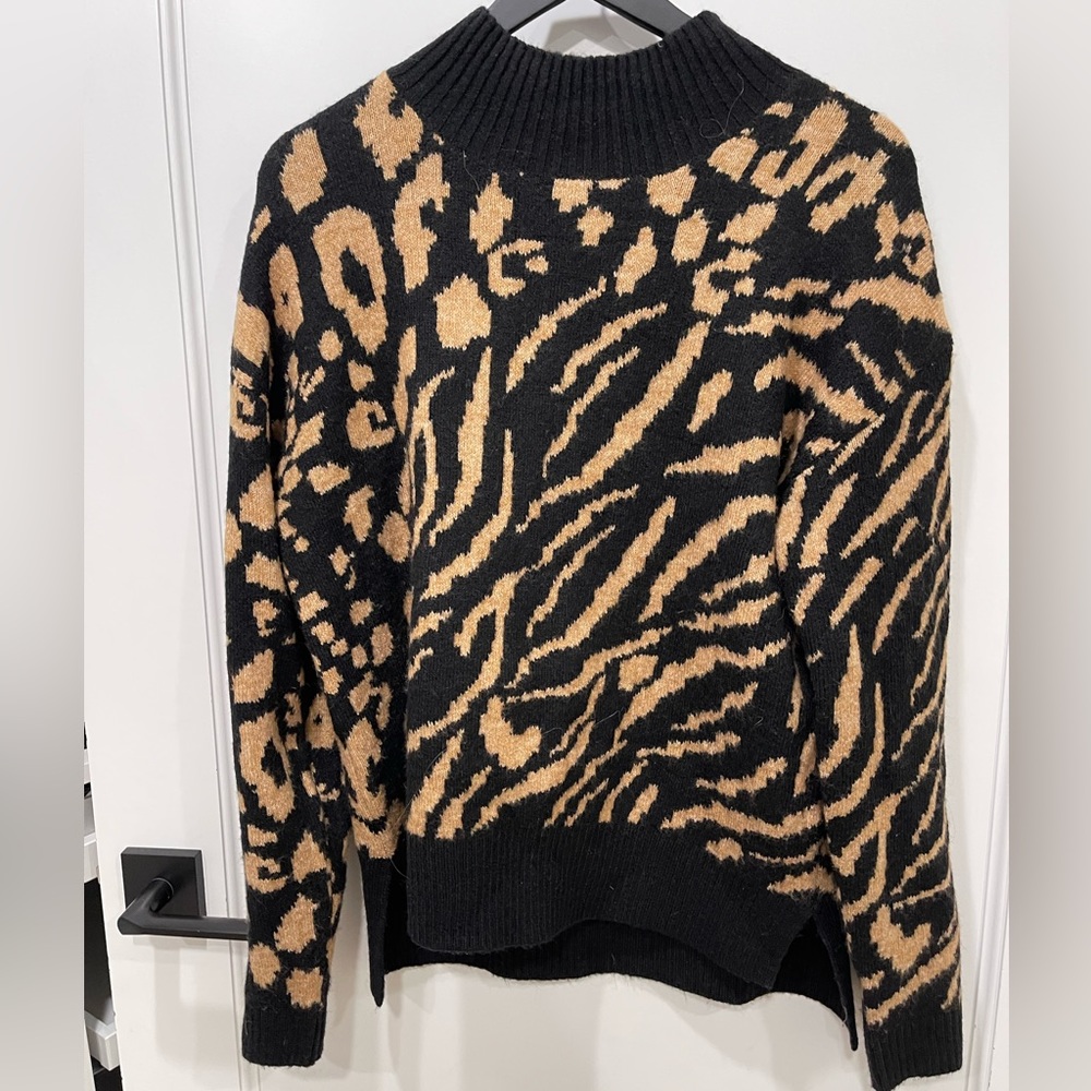 Tiger stripe mango sweater, M